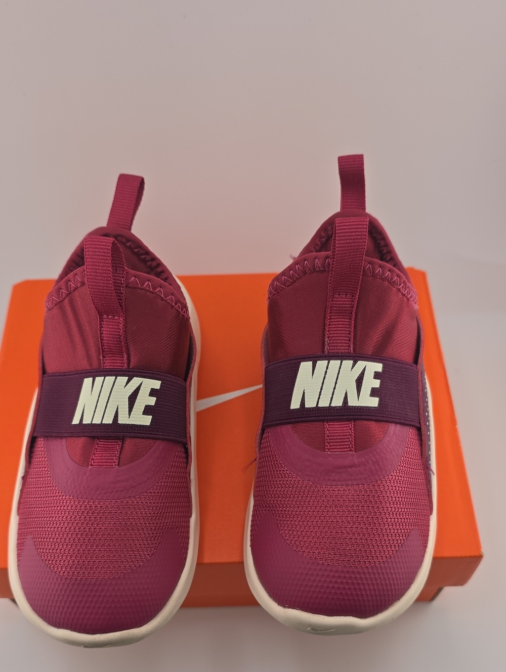 Nike Flex Runner 4GS  Bordeaux/Guava Ice/Sweet Beet Size 9C - Picture 11 of 14
